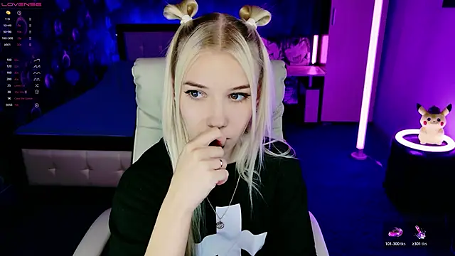 ShhhO O online show from November 2, 3:58 pm