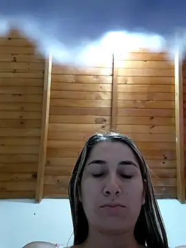 Snapshot of Iris_love18 chatting on July 5, 11:39 am Iris love18 online show from July 5, 11:39 am