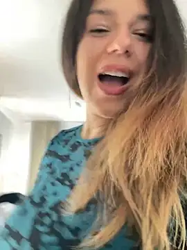 NadiraNoor online show from February 18, 2:13 pm