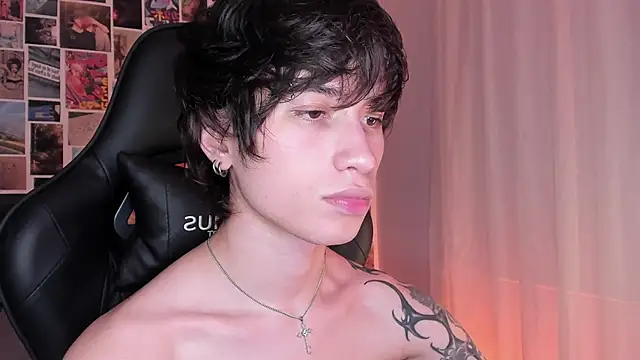 liamelf online show from December 27, 10:12 am