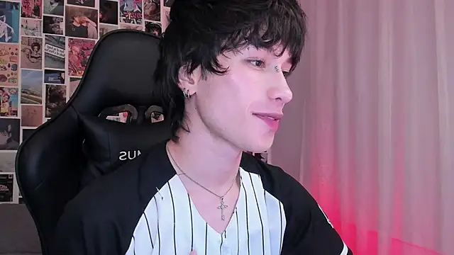 liamelf online show from January 19, 5:05 am