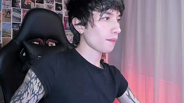 liamelf online show from March 6, 9:36 am