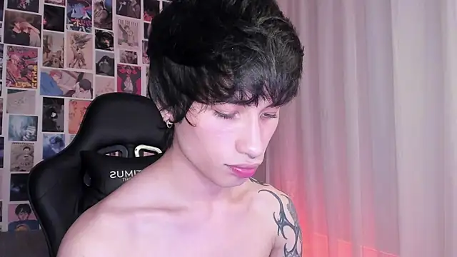 liamelf online show from March 8, 4:56 am