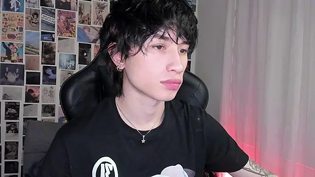 liamelf online show from September 24, 7:01 am