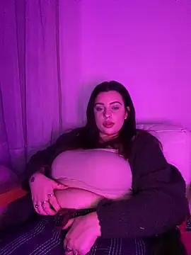 Snapshot of milkyhonybaby chatting on March 16, 6:34 pm milkyhonybaby online show from March 16, 6:34 pm