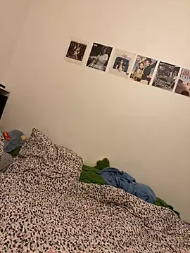 Snapshot of milkyhonybaby chatting on October 25, 10:48 pm milkyhonybaby online show from October 25, 10:48 pm