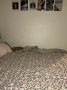 milkyhonybaby online show from February 24, 11:25 pm