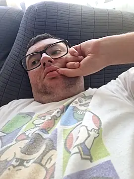 Javier bear online show from June 1, 2:52 pm