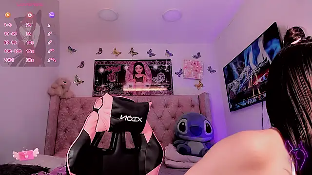 kimMaddiee online show from March 22, 5:55 am