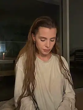 EmiliaCatalina online show from February 22, 12:56 am