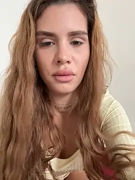 EmiliaCatalina online show from March 22, 6:22 pm