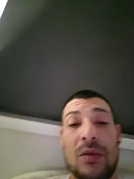 Snapshot of Zoltanioan26 chatting on January 18, 10:30 am Zoltanioan26 online show from January 18, 10:30 am