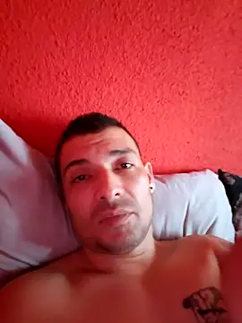 Snapshot of Zoltanioan26 chatting on February 26, 9:30 am Zoltanioan26 online show from February 26, 9:30 am