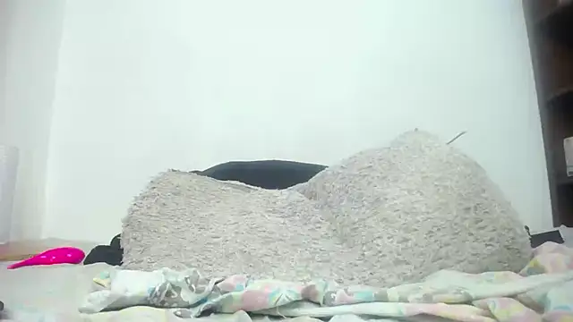 Snapshot of candyladyboy chatting on January 9, 10:41 pm candyladyboy online show from January 9, 10:41 pm