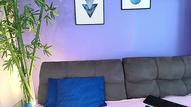 cinnamon kyla online show from March 2, 7:12 pm