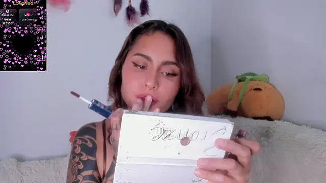 Violette-Ramirez01 online show from December 1, 7:08 pm