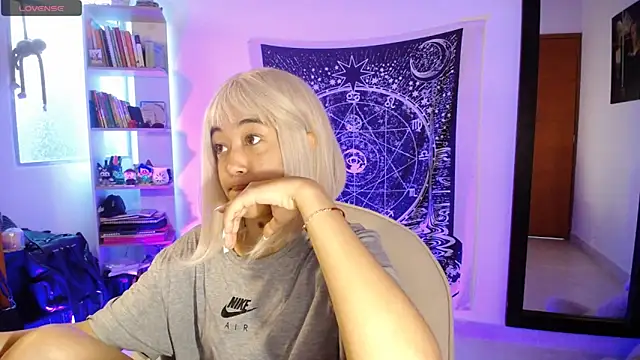 ela 0 online show from April 12, 11:37 am