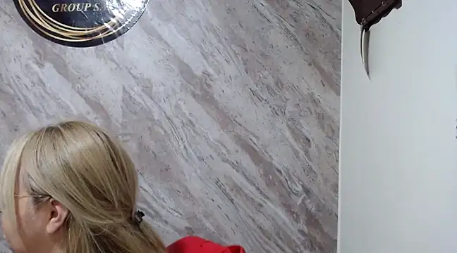 Mia Davies2 online show from March 7, 6:11 pm