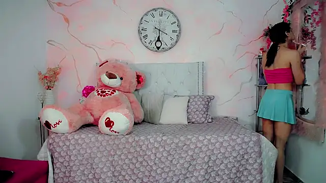 maria camilacms online show from February 16, 6:15 pm