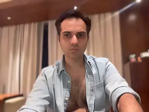 immog727 online show from April 9, 5:40 pm