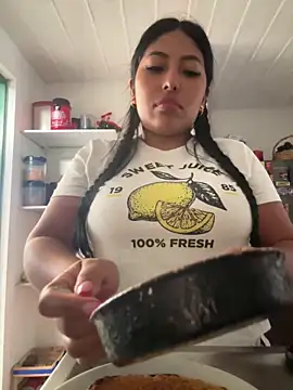 emmyjhonson07 online show from February 28, 1:23 pm