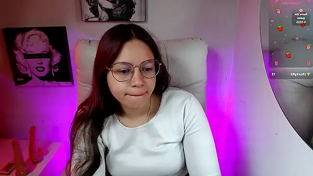 SamanthaRoldaan online show from January 10, 1:35 pm