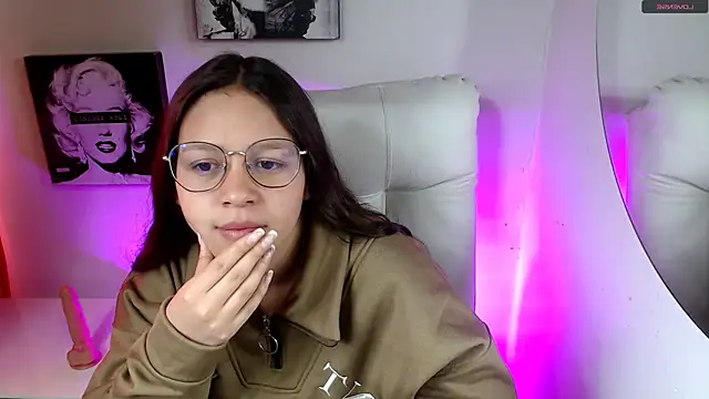 SamanthaRoldaan online show from February 17, 3:08 pm