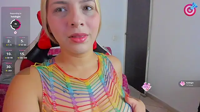 Snapshot of lana-rosse chatting on July 10, 7:16 pm lana-rosse online show from July 10, 7:16 pm