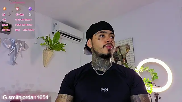 JordanSmiith  online show from November 24, 8:30 pm