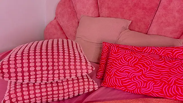 eva daemon online show from April 9, 11:59 am