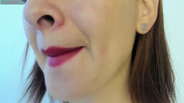 queen fetish online show from April 17, 3:37 pm