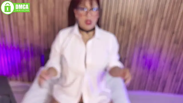 Snapshot of evelynjohnsoon chatting on June 8, 2:17 pm evelynjohnsoon online show from June 8, 2:17 pm