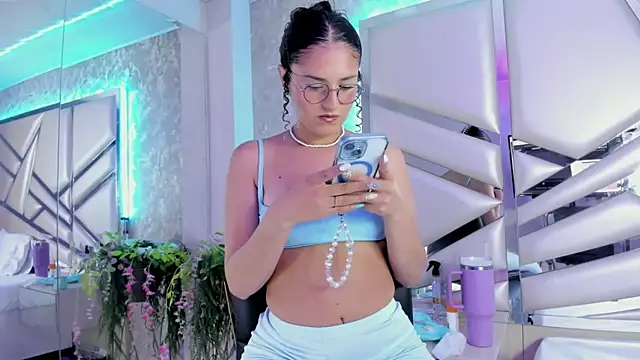 Miia002 online show from January 25, 4:23 am