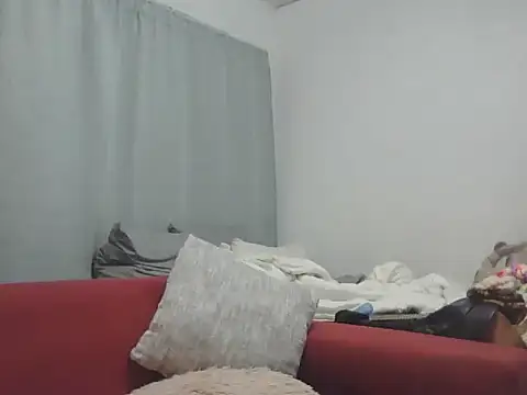 Snapshot of Sexxybella27 chatting on April 18, 8:31 pm Sexxybella27 online show from April 18, 8:31 pm