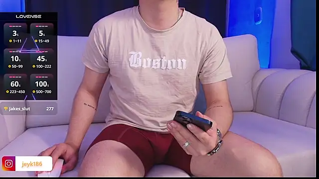 Snapshot of Jey_keler1 chatting on February 5, 6:40 am Jey keler1 online show from February 5, 6:40 am