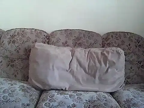 suarez1235 online show from April 16, 7:42 am