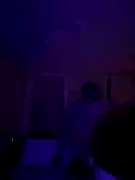 Snapshot of BigAssKi chatting on December 29, 11:39 pm BigAssKi online show from December 29, 11:39 pm