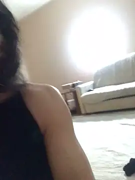 Snapshot of BigAssKi chatting on February 11, 3:08 am BigAssKi online show from February 11, 3:08 am