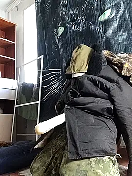 Snapshot of BigAssKi chatting on October 8, 10:35 am BigAssKi online show from October 8, 10:35 am