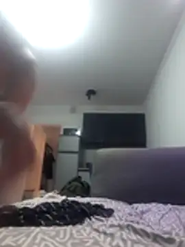 Snapshot of BigAssKi chatting on January 12, 3:01 am BigAssKi online show from January 12, 3:01 am