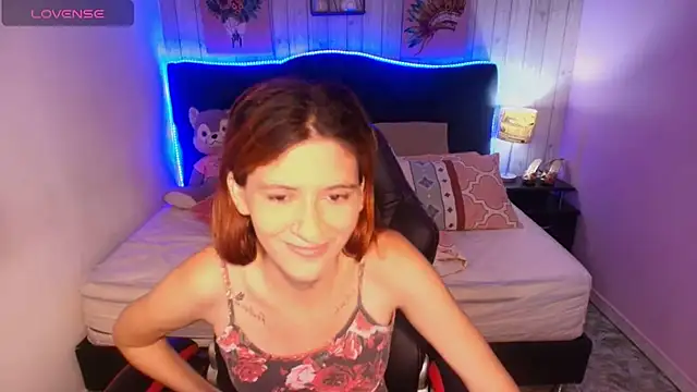 julieth love  online show from May 25, 4:02 pm