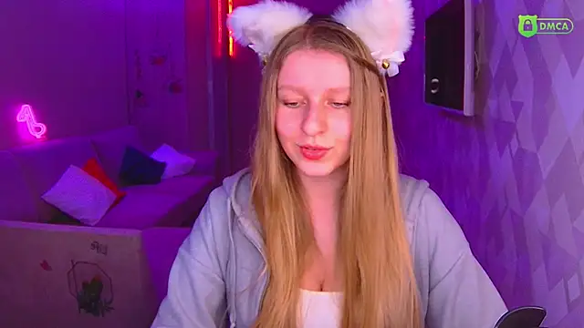 Snapshot of AmaliaQueen chatting on February 1, 2:56 pm AmaliaQueen online show from February 1, 2:56 pm