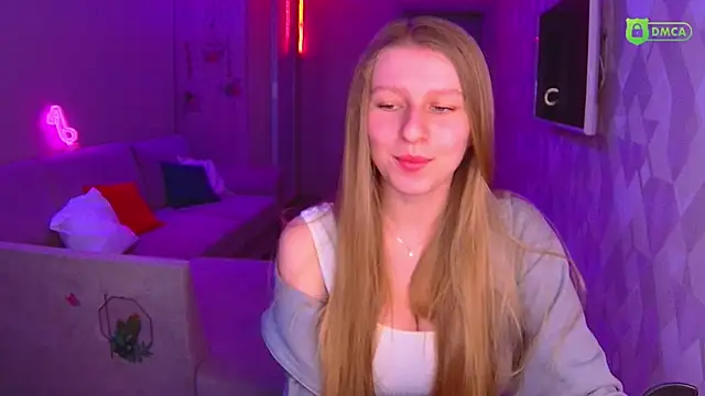 Snapshot of AmaliaQueen chatting on February 19, 2:55 pm AmaliaQueen online show from February 19, 2:55 pm