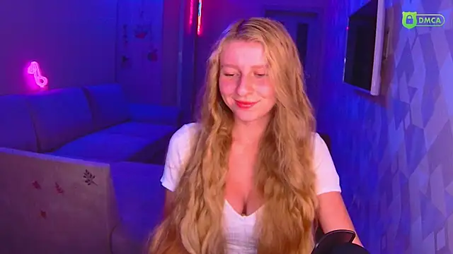 Snapshot of AmaliaQueen chatting on October 10, 3:11 pm AmaliaQueen online show from October 10, 3:11 pm