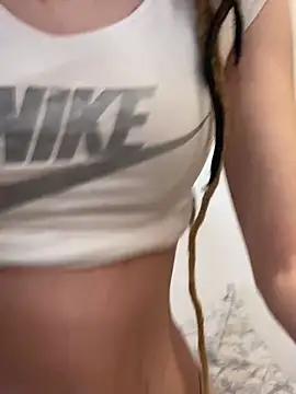 Snapshot of Elisa_Happylegs chatting on February 7, 10:29 am Elisa Happylegs online show from February 7, 10:29 am