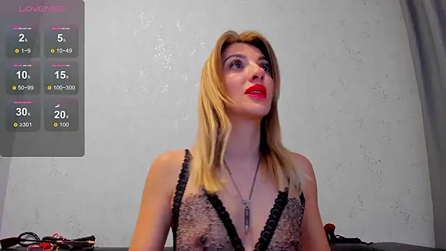 Snapshot of RileyLanna chatting on January 17, 3:33 am RileyLanna online show from January 17, 3:33 am