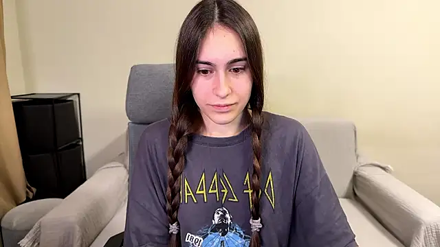 AliceKolltt online show from February 13, 5:09 pm