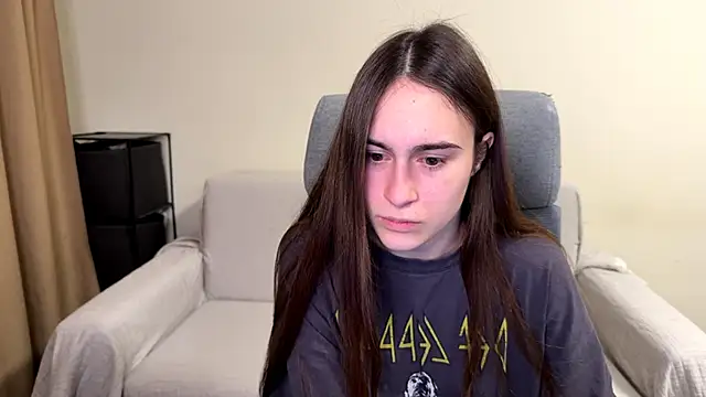 AliceKolltt online show from March 30, 8:21 pm