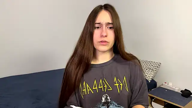 Snapshot of AliceKolltt chatting on April 25, 8:39 pm AliceKolltt online show from April 25, 8:39 pm