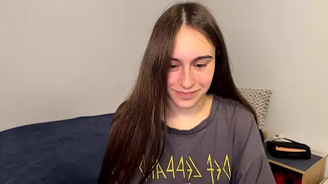 Snapshot of AliceKolltt chatting on May 21, 7:21 pm AliceKolltt online show from May 21, 7:21 pm